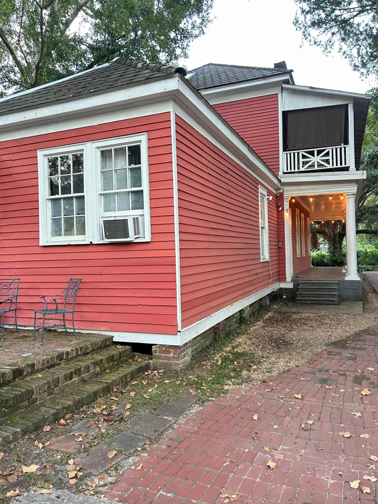 Pretty Peach Palace-Historic, Mins To Downtown モービル エクステリア 写真